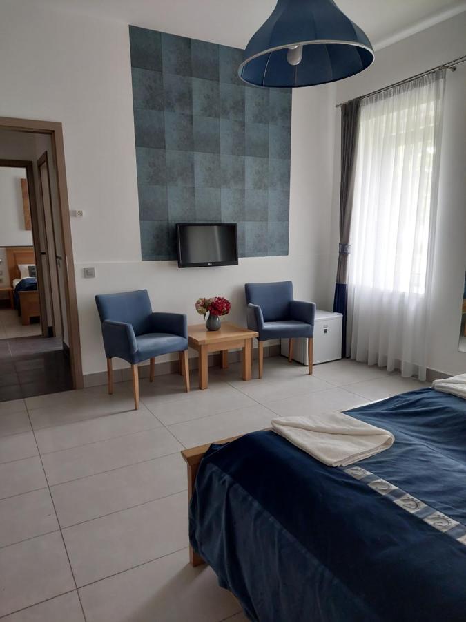 Hedervari Lovas Vendeghaz Εξωτερικό φωτογραφία
